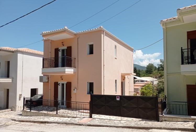 Hermes Holiday Home In The Port Of Sivota Exterior foto